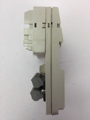 SCHNEIDER 170ADO54050 OUTPUT BASE 115VAC 16PT5