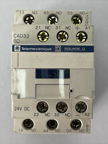 TELEMECANIQUE / SQUARE D CAD32BD CONTACTOR 600VAC 10AMP COIL 24VDC (LOT OF 5)0