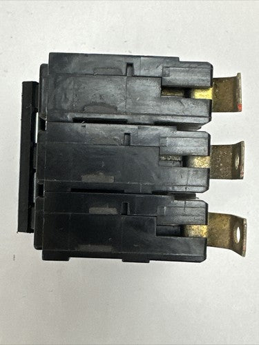 CUTLER HAMMER / WESTINGHOUSE QBHW3015H CIRCUIT BREAKER 15AMP 240VAC 3POLE4