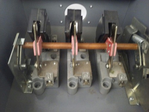 FPE RH5636R SAFETY SWITCH 3P, 60A, 600VAC, 3 WIRE, 3 BLADES, 50HP RAINPROOF5