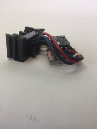 WESTINGHOUSE/CUTLER HAMMER A1X4RTK AUXILIARY SWITCH 125/250VDC .5/.25A 600VAC 6A3