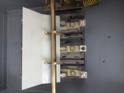 WESTINGHOUSE, HUN362, SAFETY SWITCH, 60A, 600V, 3P, TYPE 1 INDOOR, MISSING PARTS4