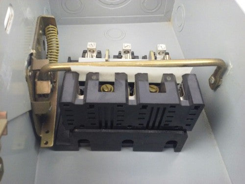 WESTINGHOUSE, HUN362, SAFETY SWITCH, 60A, 600V, 3P, TYPE 1 INDOOR, MISSING PARTS4