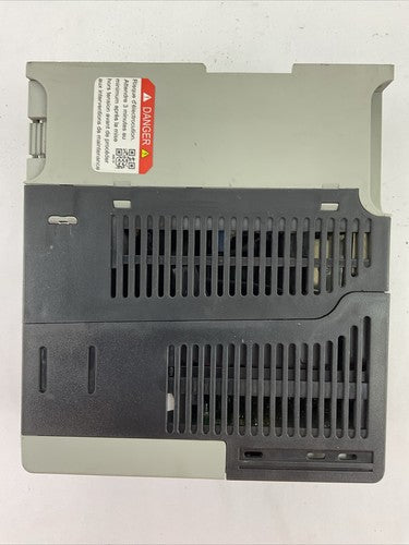 ALLEN BRADLEY 25B-D4P0N104 AC DRIVE FRN 5.001 SER A OUTPUT 0-460VAC3