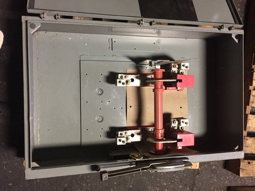 SQUARE D HU225AWK SAFETY SWITCH SINGLE THROW 400 AMP 240 VAC 250 VDC NOT FUSIBLE5