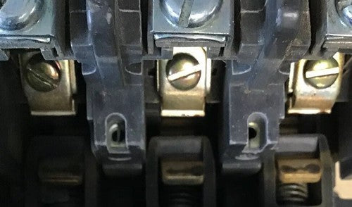 ALLEN BRADLEY 520E-BOD-A2G-A2G SIZE 1 REV STARTER 600VAC 27A 7.5HP COIL 120V 8