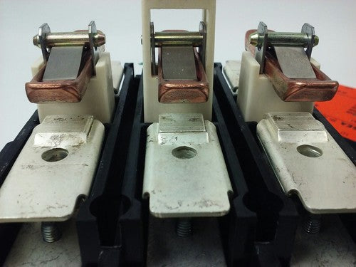 ASEA EH160 CONTACTOR 3PH 3P BREAKING 600V 150HP 190A SIZE 4 1/2 COIL 127V 60HZ5