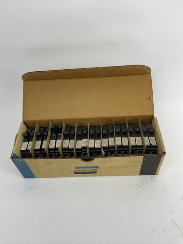 CROUSE HINDS MH30 CIRCUIT BREAKER 30A 120/240VAC 1POLE MODEL4 ***LOTOF20***0