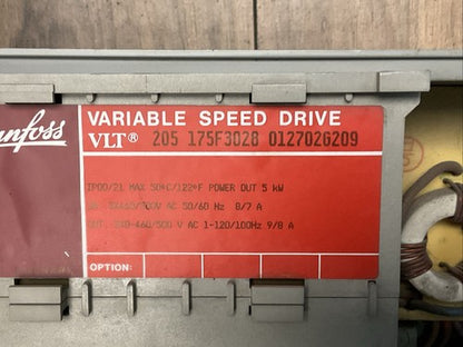 DANFOSS VLT 205 175F3028 012702G209 VARIABLE SPEED DRIVE OUT 3X0-460/500VAC 9/8A1