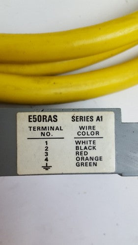 CUTLER HAMMER LIMIT SWITCH RECEPTACLE E50RAS NIB 1
