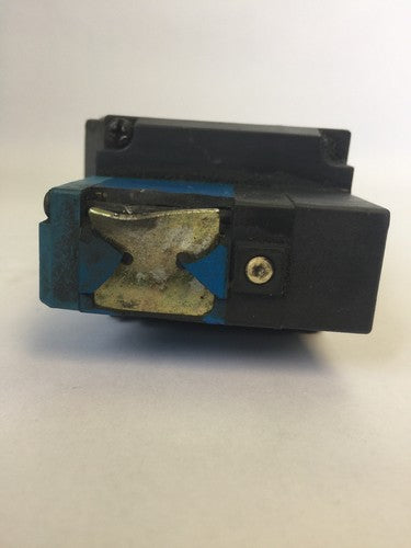 SMC VSR8-8-FHG-D-3EZ-V1 SOLENOID VALVE 24VDC SUPPLY PRESS. 0.2-1.0MPa6