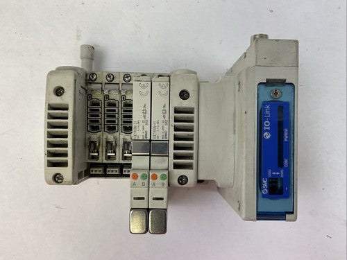 SMC EX260-SIL1-X210 24VDC COMPACT SERIAL INTERFACE (2)VQC1400N-51 SOLENOID VALVE0