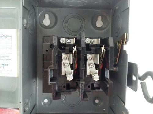 CHALLENGER GD221NF, 30A, 240V, 3 MAX H.P., TYPE 1 INDOOR, SAFETY SWITCH, NEW4