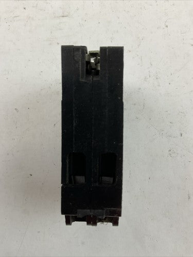 CROUSE-HINDS MM2020 TWIN 2POLE CIRCUIT BREAKER 20/20AMP 120/240VAC3