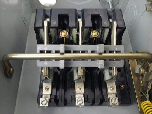 CHALLENGER HD362NFC, SAFETY SWITCH, TYPE 1 INDOOR, 60A, 600VAC/600DC, 3P, USED5