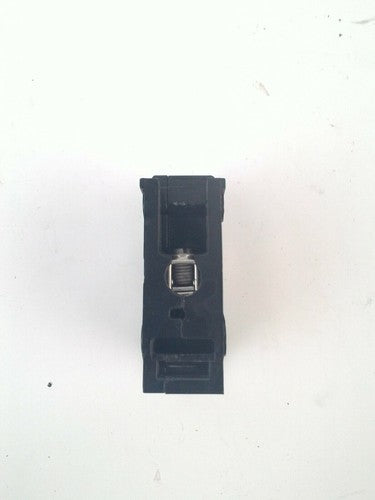 CUTLER HAMMER QBHW1015 CIRCUIT BREAKER ONE POLE 3