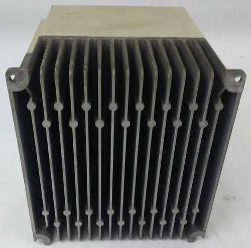 ALLEN BRADLEY 1305-BA03A SER. C, AC DRIVE, INPUT: 380/460V, 2.2A, 50/60HZ, PARTS9