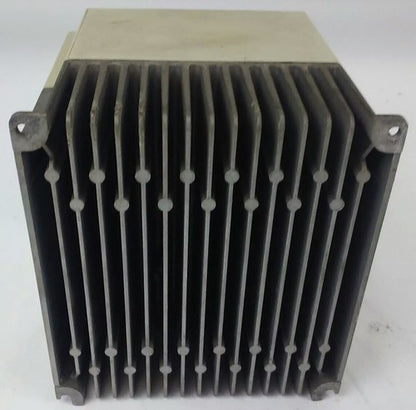 ALLEN BRADLEY 1305-BA03A SER. C, AC DRIVE, INPUT: 380/460V, 2.2A, 50/60HZ, PARTS9