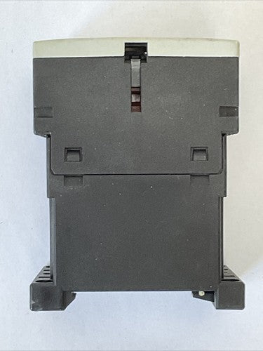 SCHRACK LSRD2245 CONTACTOR 20A 600VAC 3PH 10HP COIL 24VDC5