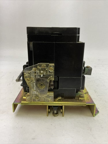 SQUARE D 8702SD02 REVERSING CONTACTOR SER A 600V 25HP 31063-409-38 COIL 120V 60H5