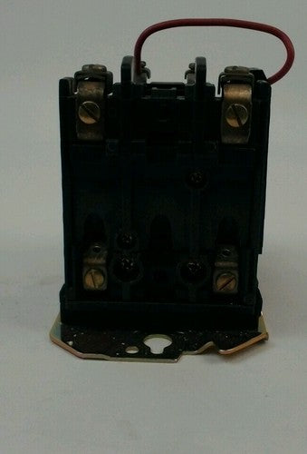 ALLEN-BRADLEY 500F-AOB920 / AC CONTACTOR / SIZE 0 / 2-POLE / NO CONTACTS4