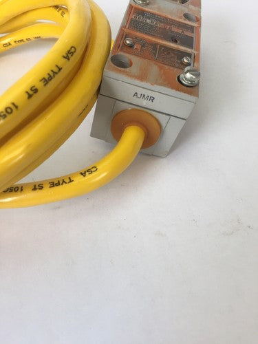 ALLEN BRADLEY 880L-RA1-08 PHOTOELECTRIC SWITCH TYPE RA AC RETRO-REFLECTIVE5