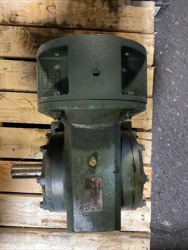 DODGE 180WM28A13 RATIO 12.7 INPUT RPM 1750 OUTPUT RPM 138 INPUT 5HP GEAR REDUCER0