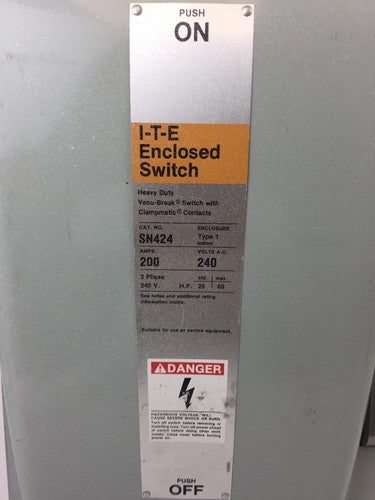 ITE SN424 HEAVY DUTY VACU-BREAK SWITCH WITH CLAMPMATIC CONTACTS 200 AMPS 240 VAC1