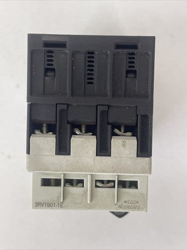 SIEMENS 3RV1011-1GA15 MOTOR PROTECTION CLASS 10 600VAC 5HP 82A TRIP 4.5-6.3A4