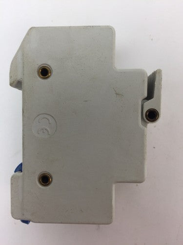 FERRAZ SHAWMUT USCC2 FUSE HOLDER 600V 30A WITH ATDR8 FUSES 8A 600VAC5