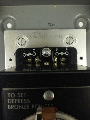 CUTLER HAMMER 10336H51 RESET TIMER SYNCHRONOUS MOTOR DRIVEN,NEMA 1,120V,60HZ,NEW4