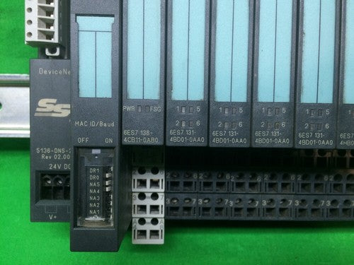 SIEMENS SST 5136-DNS-200S REV. 02.005 W/ 6ES7 138-4CB11-0AB0, 6ES7 131-4BD01-0AA1