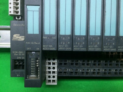 SIEMENS SST 5136-DNS-200S REV. 02.005 W/ 6ES7 138-4CB11-0AB0, 6ES7 131-4BD01-0AA1