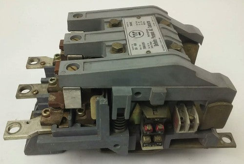 WESTINGHOUSE GCA4530 AC CONTACTOR, 600V MAX, FLA 260A-LRA 1500A, 120V COIL, USED8
