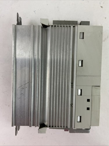 LENZE E82EV751-4C INVERTER OUTPUT 0-400/500VAC 2.4/1.9A 0.75kW/1HP D-318554