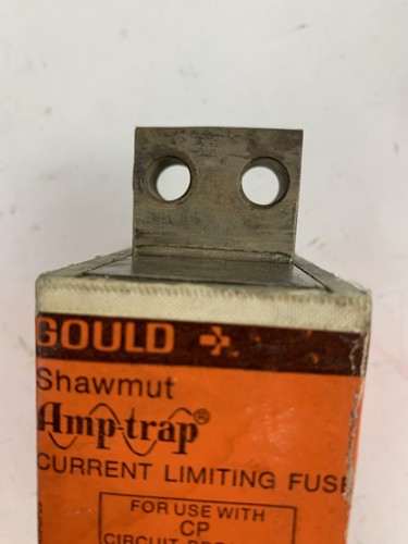 Gould Shawmut Amp-trap A6CPA 1600A (Voltage Not Specified) Fuse3