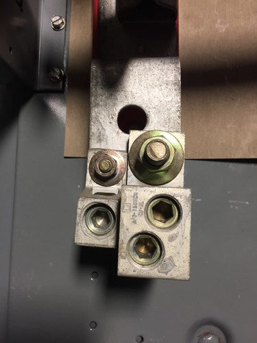 SQUARE D HU225AWK SAFETY SWITCH SINGLE THROW 400 AMP 240 VAC 250 VDC NOT FUSIBLE10