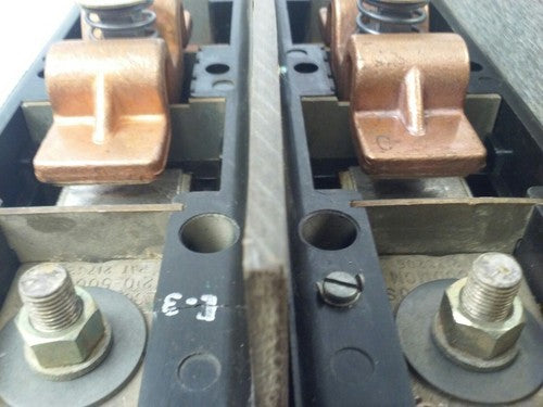 ARROW HART AH30-531-U20 CONTACTOR, 3P, 300A, 600V,SIZE 5,120V COIL,CONTACTS GOOD2