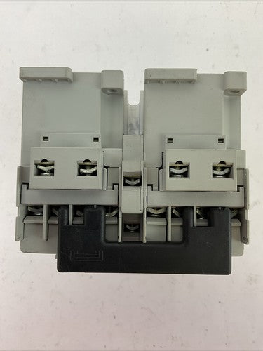 ALLEN BRADLEY REVERSING ECONOMY STARTER (140M-C2E-B16 + 100-C09E*10 COIL 24VDC)7