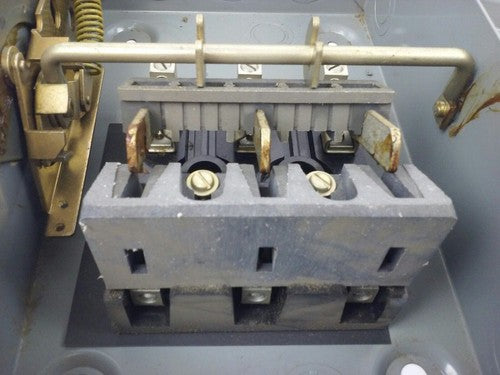 WESTINGHOUSE HU-322 SAFETY SWITCH 60A, 240V, 3P, NON FUSIBLE, 15-30 H.P., NEW6