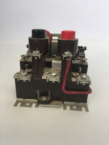 CUTLER HAMMER 9589H3503G STARTER MODEL 6-4-3 COIL 208/220V 60CY2