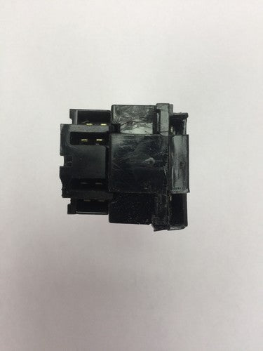 GE CR104E3324 MIN OILTIGHT ILLUM PB RED WITH GUARD 150V MAX 120V 60/50HZ TRANS 5