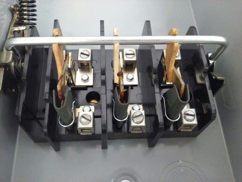 POWER MASTER, G322NFK, SAFETY SWITCH, 60A, 3 POLE, 240V, NON FUSIBLE, USED4