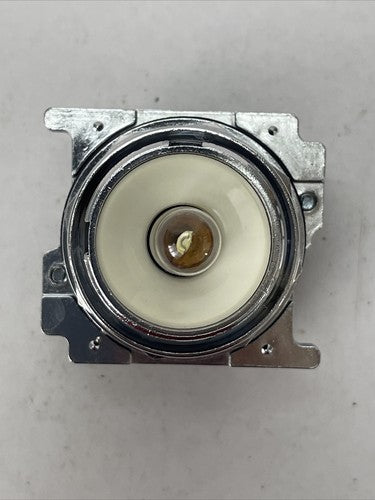 CUTLER HAMMER 10250T182N STD. IND. LIGHT TRANS. 1 HOLE MTG. 240V 50-60HZ1