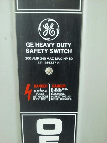 GE TH4324 MODEL 7 FUSIBLE SAFETY SWITCH 3P 200A 240V 60HP TYPE 1 INDOOR 1