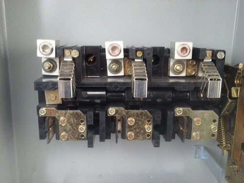 GE TH4324 MODEL 7 FUSIBLE SAFETY SWITCH 3P 200A 240V 60HP TYPE 1 INDOOR 5