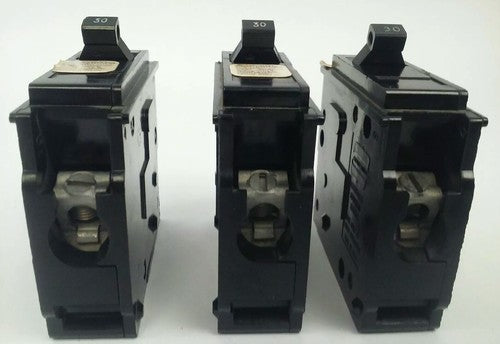 CROUSE HINDS MP130 CIRCUIT BREAKER 1P 120/240VAC 30A TYPE MP (LOT OF 3)3