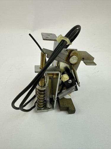 GE TKMASTA8 SHUNT TRIP 24VDC5