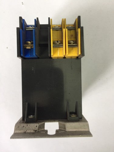 CUTLER HAMMER D40RB TYPE R POWEREED RELAY 120/240V COIL 120VDC (D40RPA D40RPB)3
