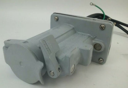 CROUSE HINDS ARKTITE SERIES NBR10341 INTERLOCKING RECEPTACLE 3W 3P 100A STYLE 16